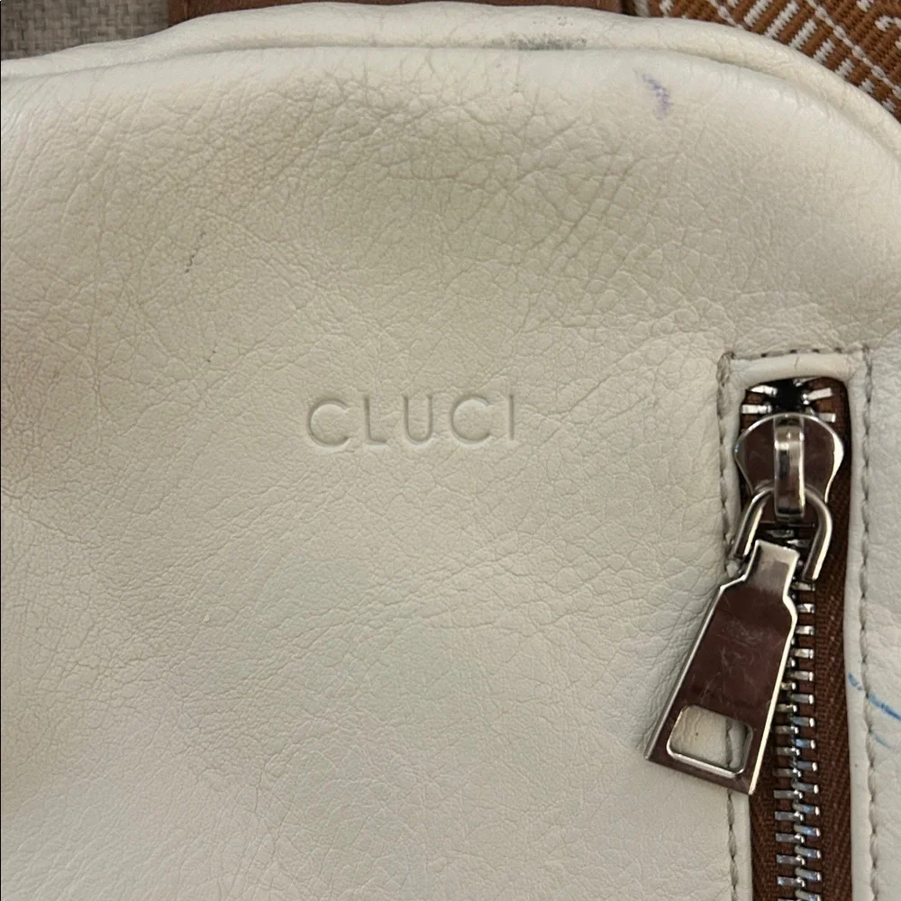 CLUCI Small Sling Vegan Leather Crossbody